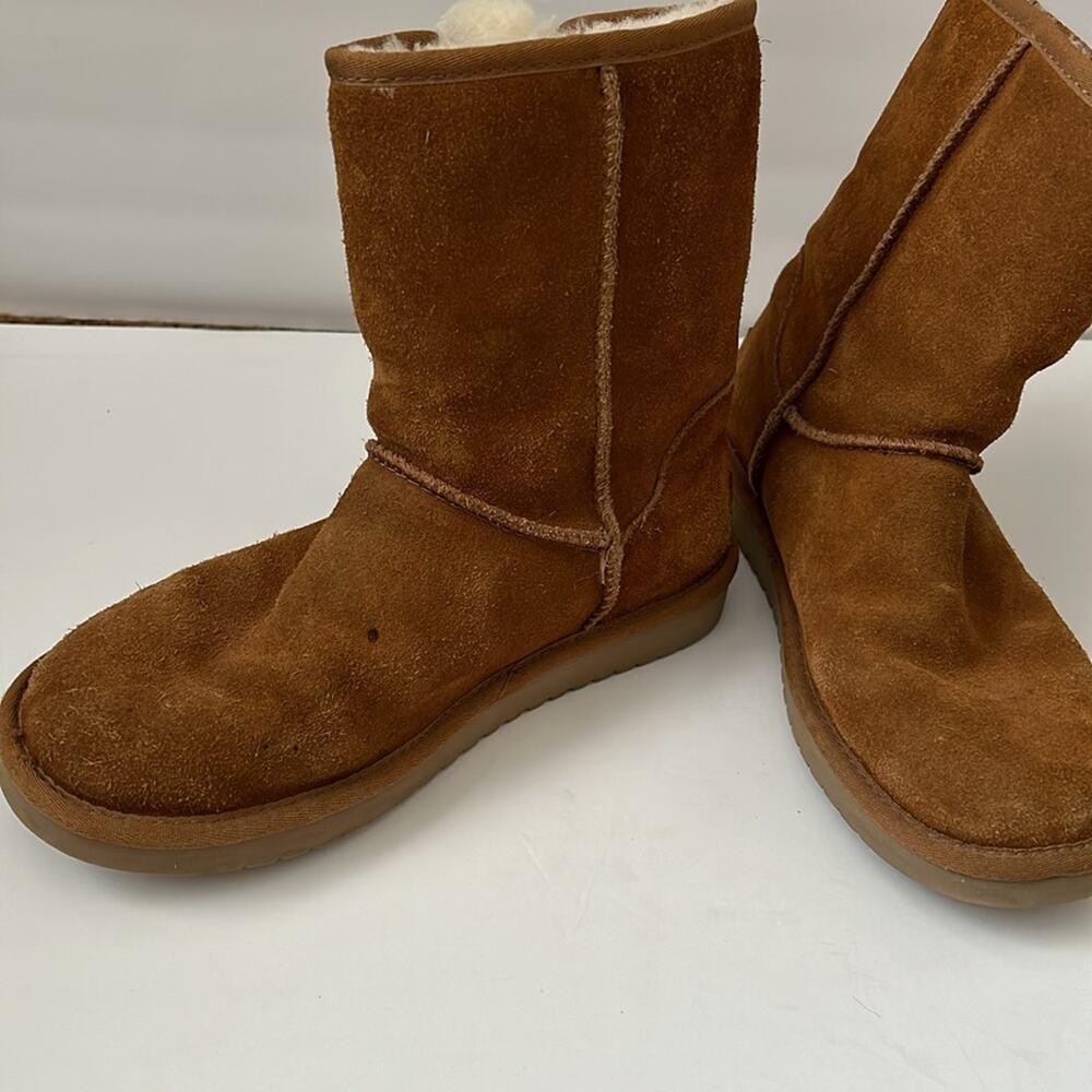 UGG Koolaburra Victoria Short Boots Size 8 Women's Brown Bow Suede Leather - Picture 5 of 12